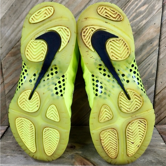 Nike Little Posite Pro Volt Green Kids Athletic Shoes Size 2Y - Picture 8 of 9